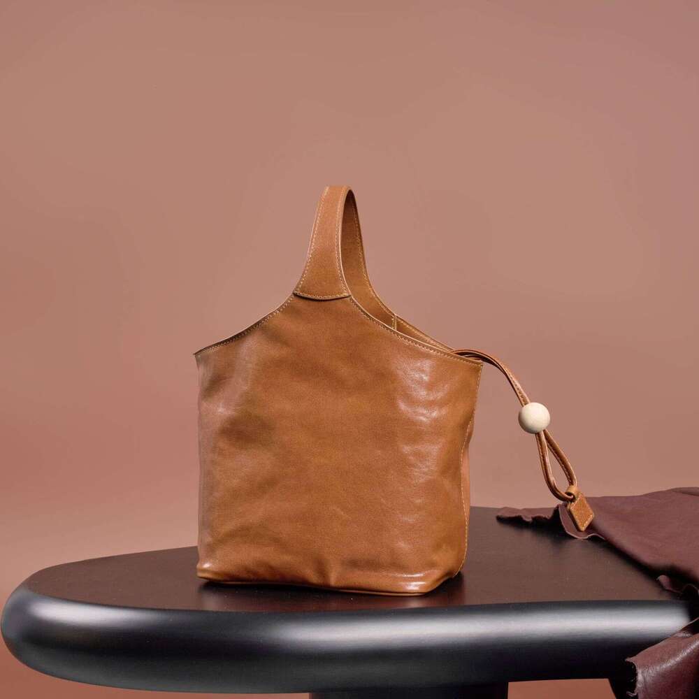 Light Luxury Niche Designer Bucket Basket Bag, Autumn New Fortune Style, Premium Crystal Cowhide, Daily Casual Shoulder Crossbody Handbag SENYY