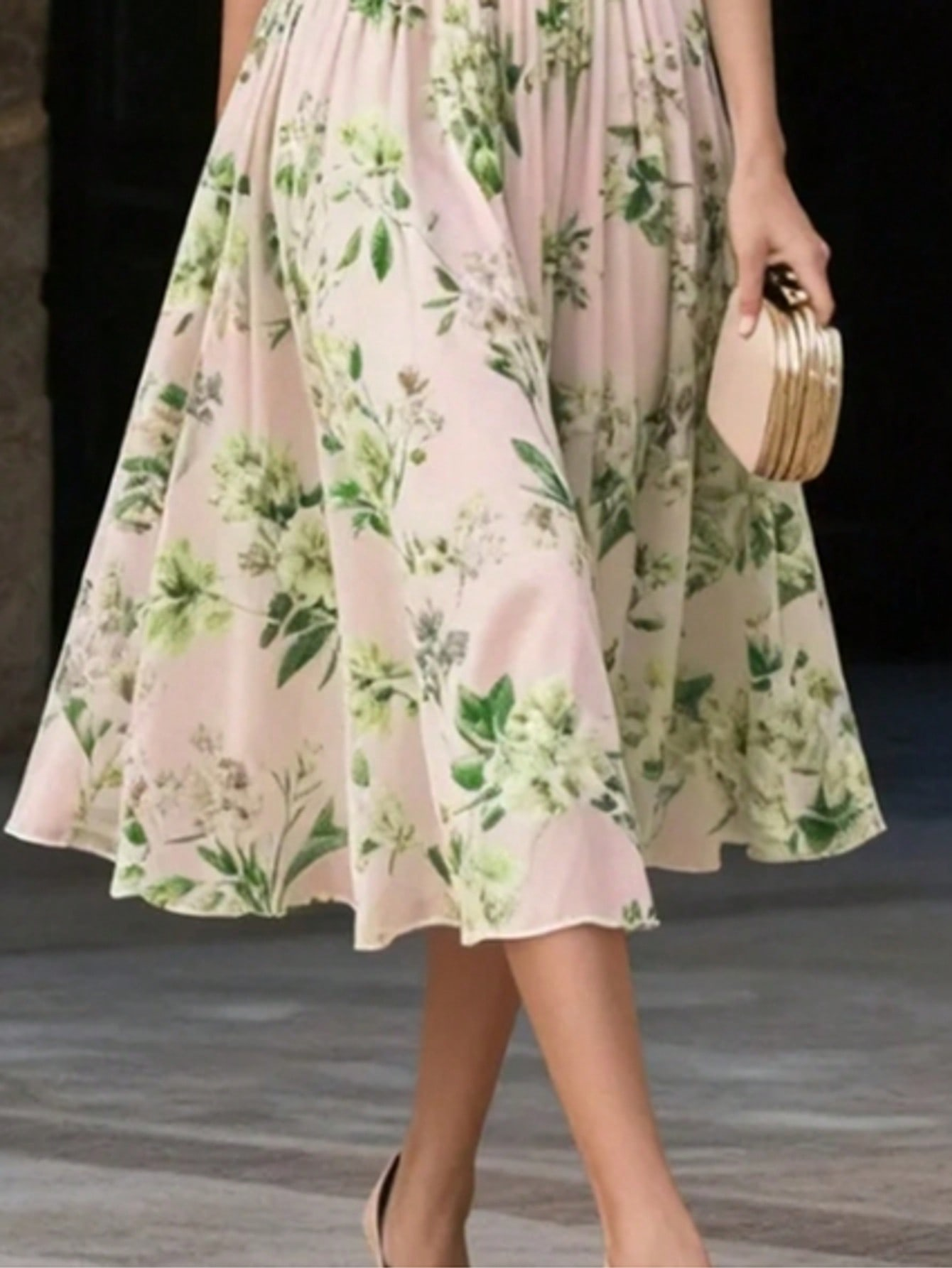 Women's Vintage Floral Print Midi Dress, Elegant Ditsy Flower Pattern Casual Sundress, Boho Chic High Waist Flowy A-Line Dress