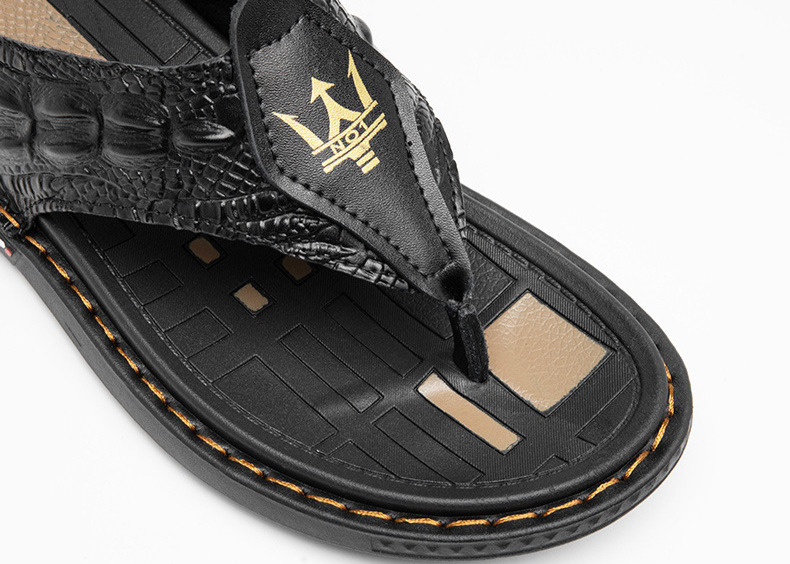 Fashionable Crocodile-patterned Beach Men's Luxurious Sandals Designed By A Renowned Designer New Summer Style Comfortable Outdoor Cool And Breat