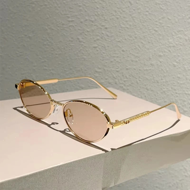 Fashion Metal Sunglasses INS Versatile Elegant Simple Style Light y Round Frame Womens Sunglasses 260428