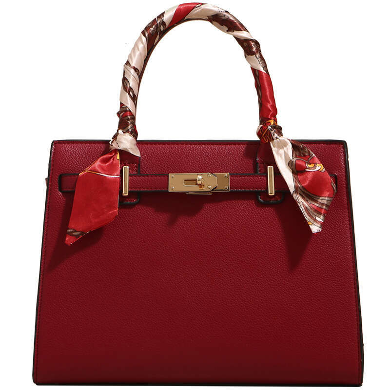 New Red Bridal Wedding Bag, Niche Handbag With A High-End Feel, Large Capacity Single-Shoulder Crossbody Women's Bag