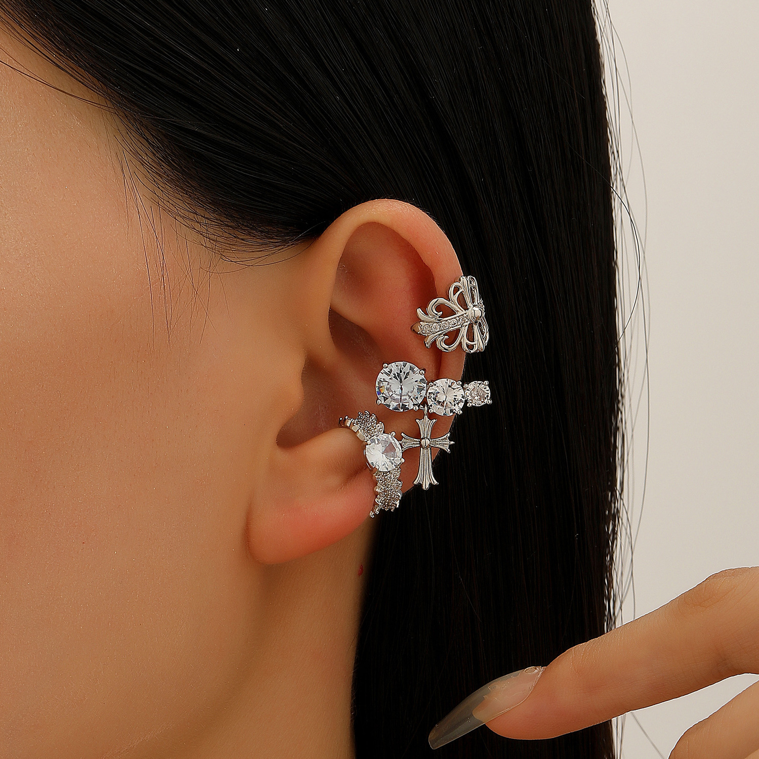 Designer Zirconia ear cuffs for women without pierced ears, niche light luxury with a high-end feel, C-shaped ear cuffs with cross, snowflake, water d