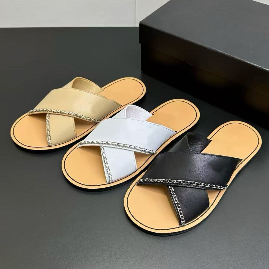 Top quality Real leather new women's slippers Chain flat slides open toe Beach sandals casual Vacation shoes mules shoes Luxury designer slides for women sizes 35-42