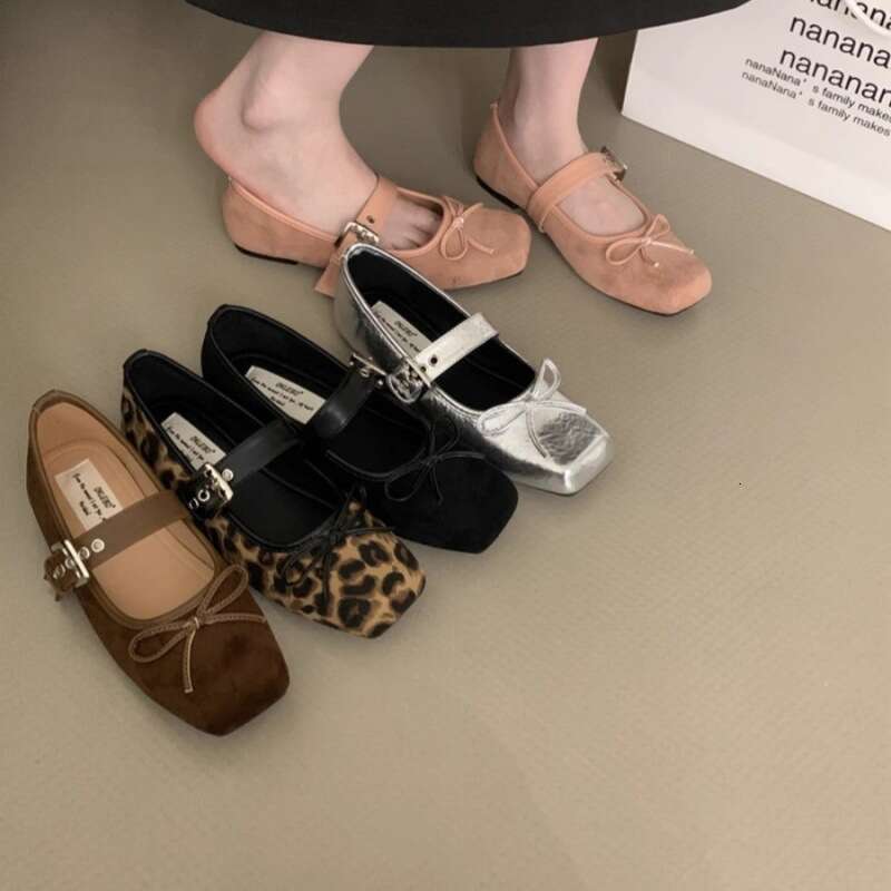 Internet Celebrity Square Toe Women's Autumn New Flat Bowknot Single Ballet Silver Belt Buckle Mary Jane Shoes