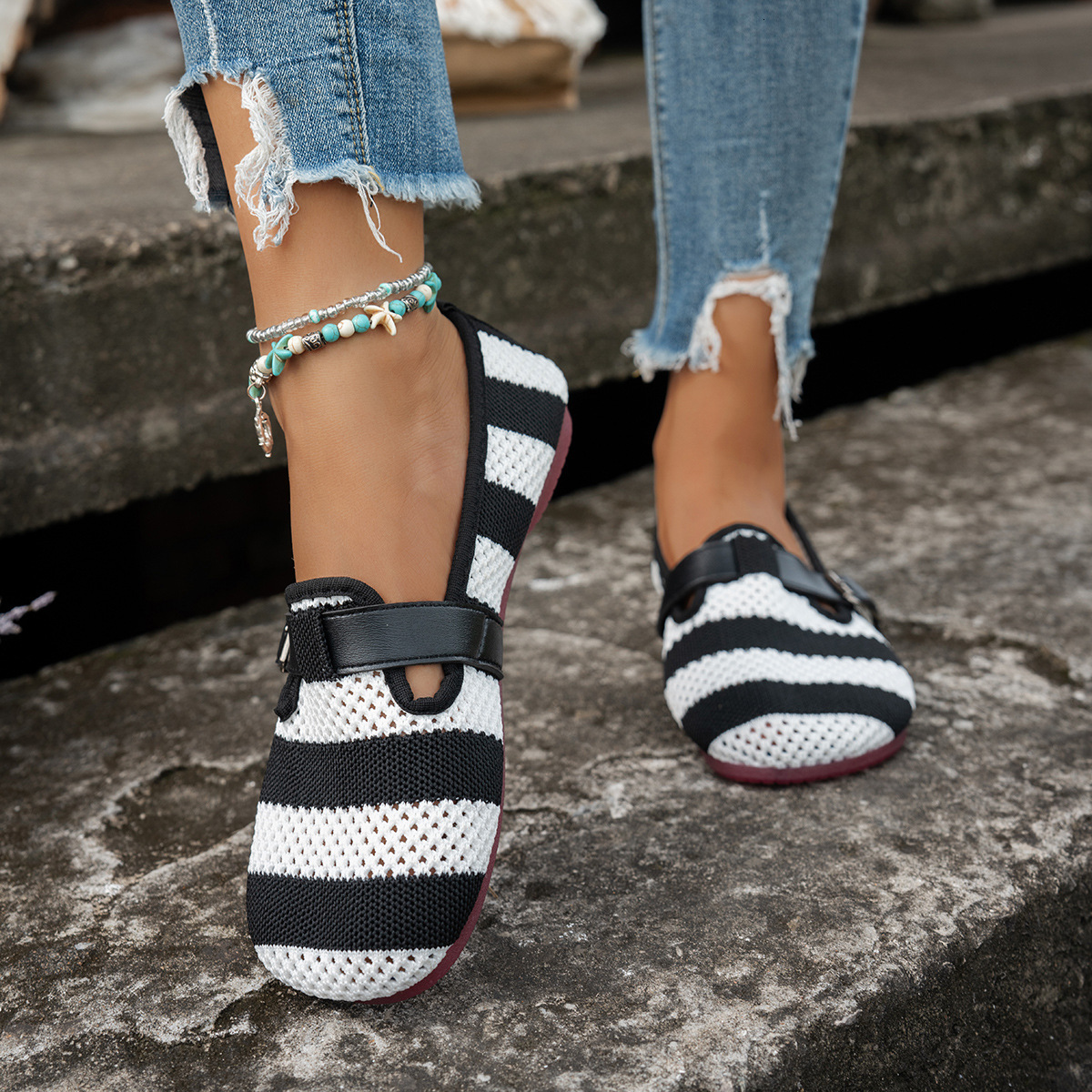 Women's Luxurious Round-toe Comfortable Knitted Breathable Mesh Soft-soled Flat Shoes - Designer Style Flip-flops For Outdoor Leisure New Design 