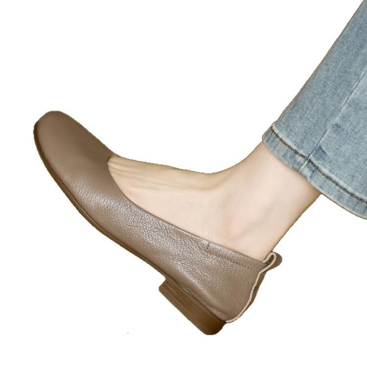Women Pumps Square Heels Fashionable French Style Girl Bow Versatile Pig Nose Princess Single Shoes Woman Shoe Brown 260303
