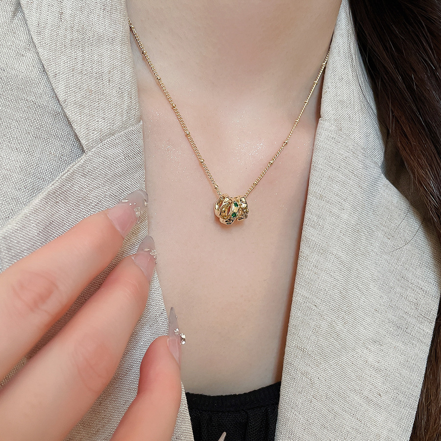 European and American style ins-inspired multi-ring pendant short necklace for girls, summer bestseller, titanium steel collarbone chain - view 5