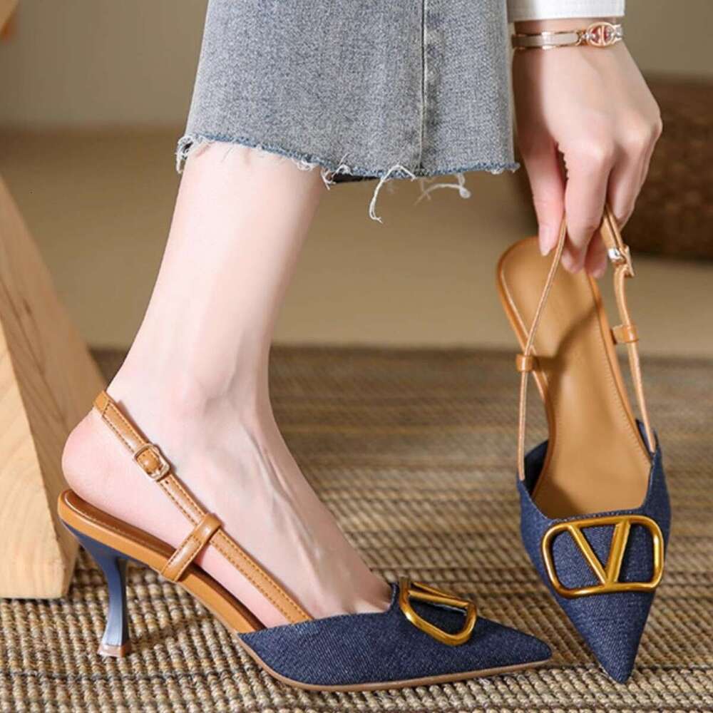 Korean Style High-End Elegant Pointed Toe Stiletto Heels Spring And Autumn New Stunning Temperament Versatile Denim Fabric High Heel Sandals