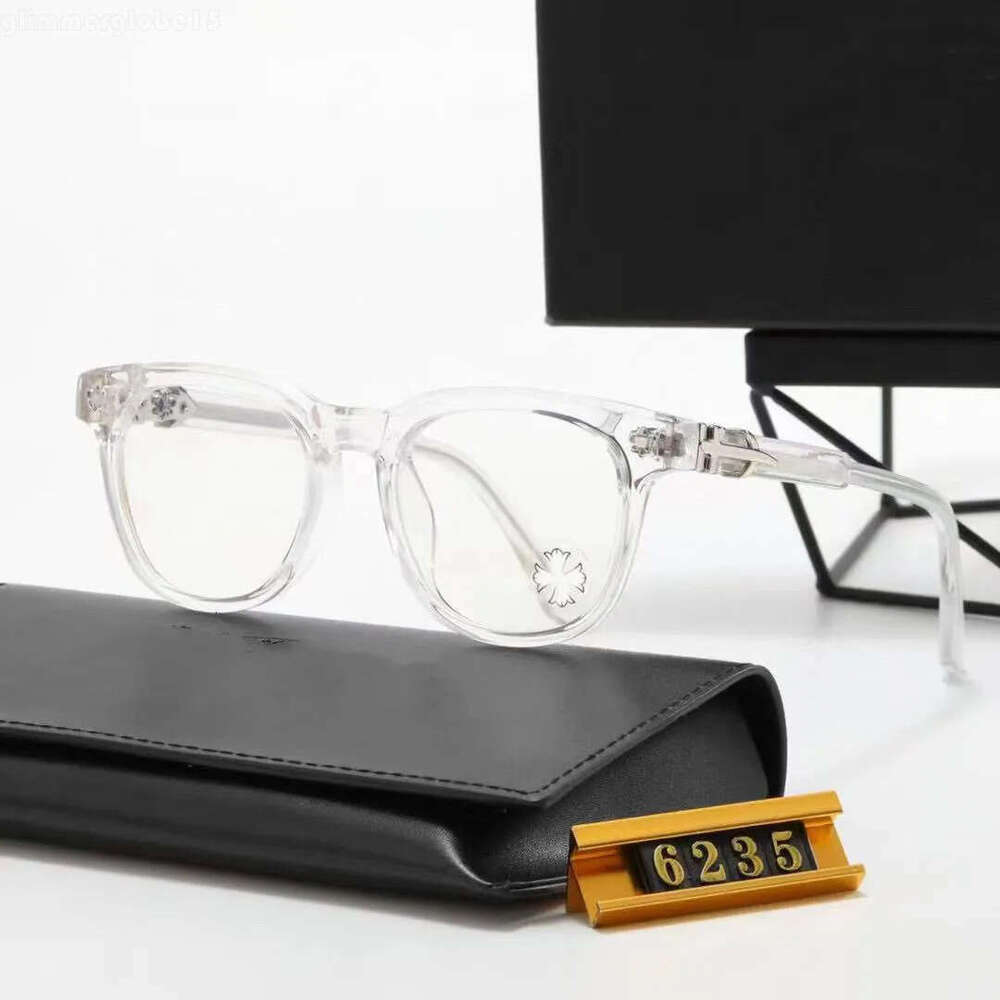 2026 NEW Chrome Glasses Vintage Style Crosses Eyewear For Man And Woman Designer Heartt ch Sunglasses Versatile Fashion Y2k Heartsglasess 5ee