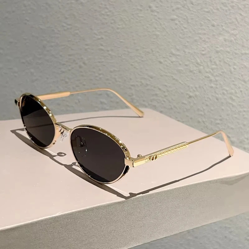 Fashion Metal Sunglasses INS Versatile Elegant Simple Style Light y Round Frame Womens Sunglasses 260428