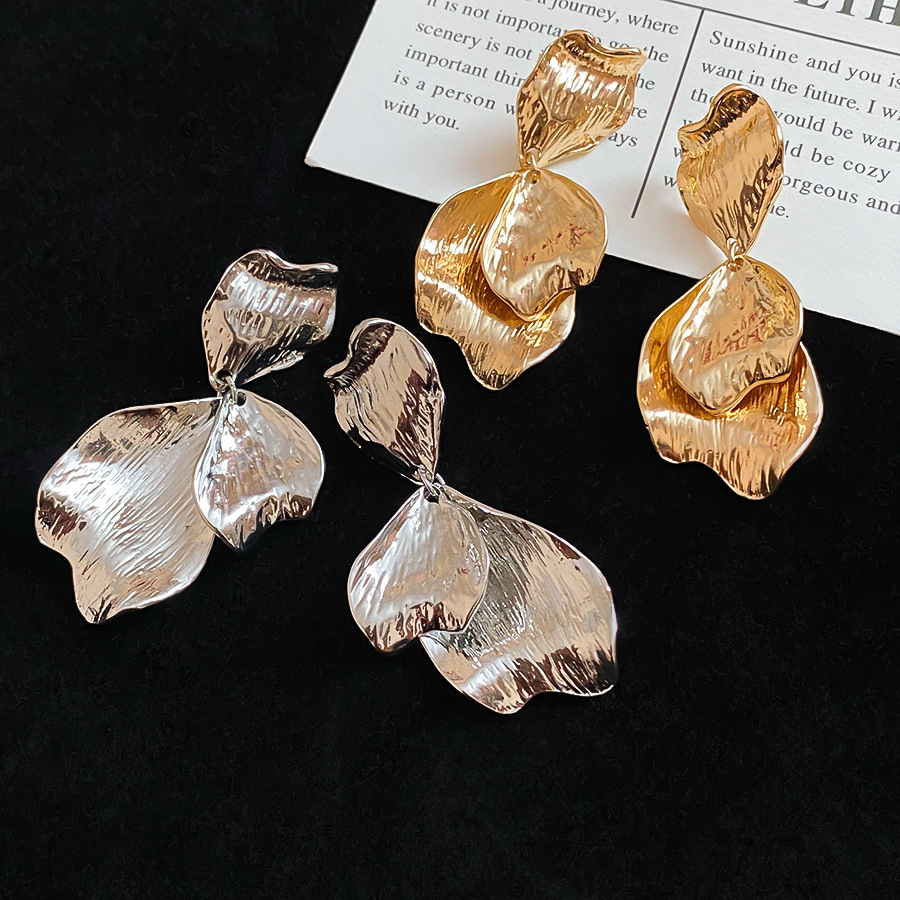 European and American cross-border silver needle metal pleated petal light luxury high-end earrings, vintage niche design earrings - view 8