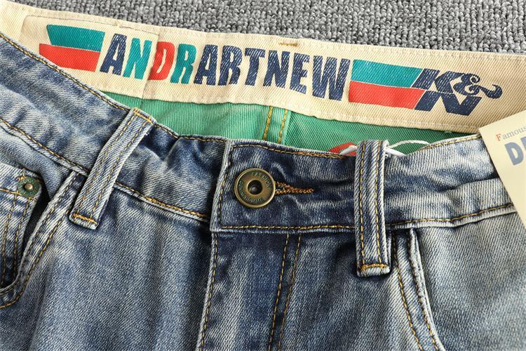 Y2K Gothic Embroidered Jeans Man Clothing Harajuku Casual Vintage Baggy Denim High Waist Wide Leg Trendy Patched Streetwear 250903