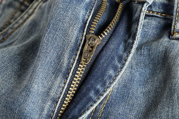 Y2K Gothic Embroidered Jeans Man Clothing Harajuku Casual Vintage Baggy Denim High Waist Wide Leg Trendy Patched Streetwear 250903