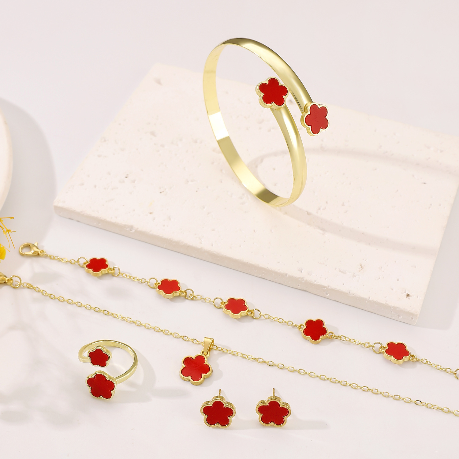 Designer European and American Cross-Border Hot-Selling Lucky Flower Jewelry Set Five-Leaf Clover Bracelet Earrings Necklace Ring Women's Accesso
