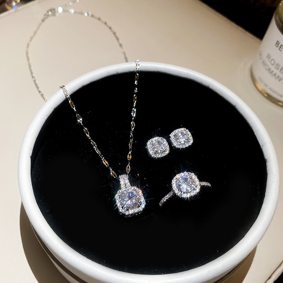Super Shiny Zircon Square Pendant Earrings Ring Necklace Set 2026 New Model Light Luxury High-End Gorgeous Jewelry - view 7