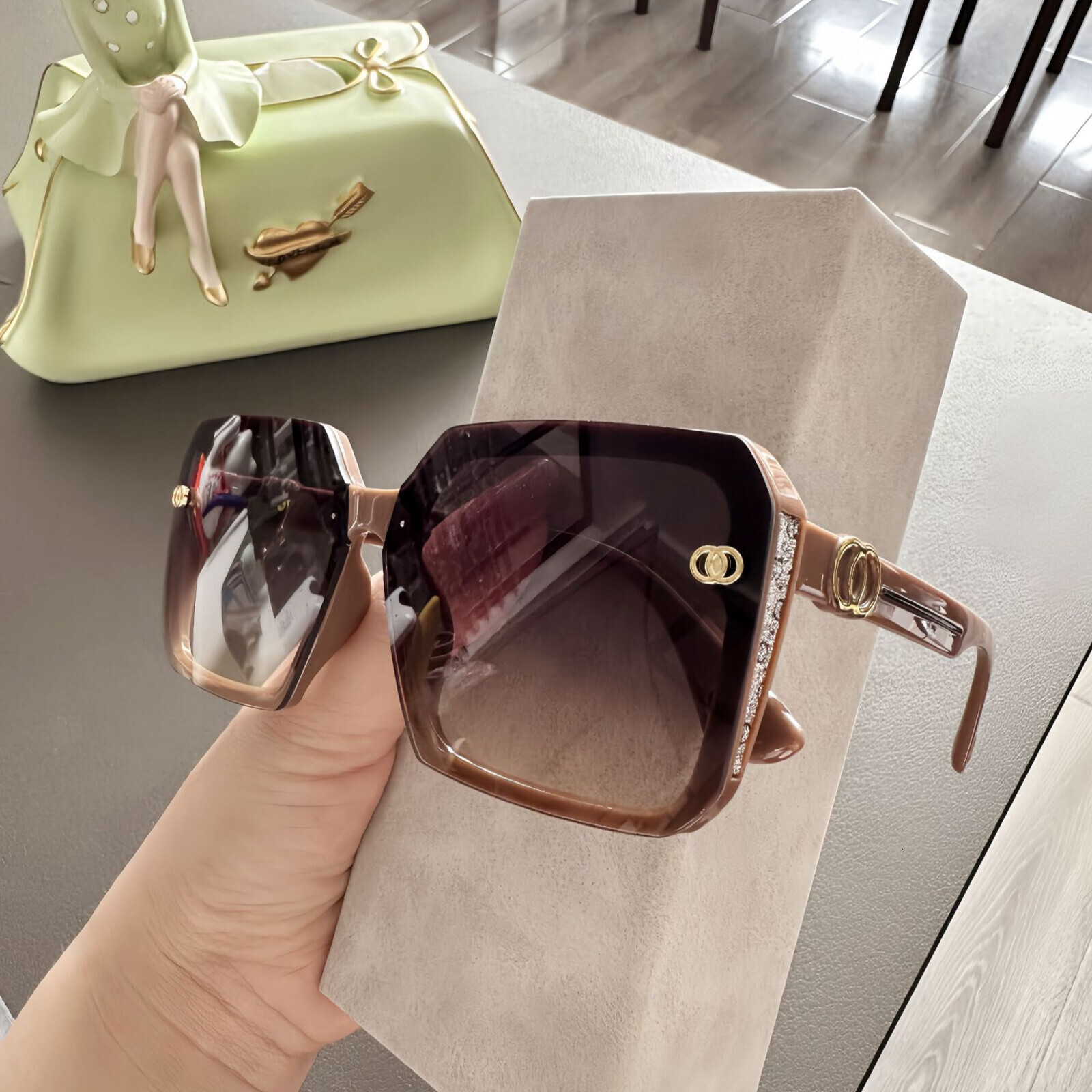Designer Luxury Women's Sunglasses For Body Shaping Street Photography Sun Protection UV Resistance Fashion Brand Outdoor Boxy Bicycle Glasses