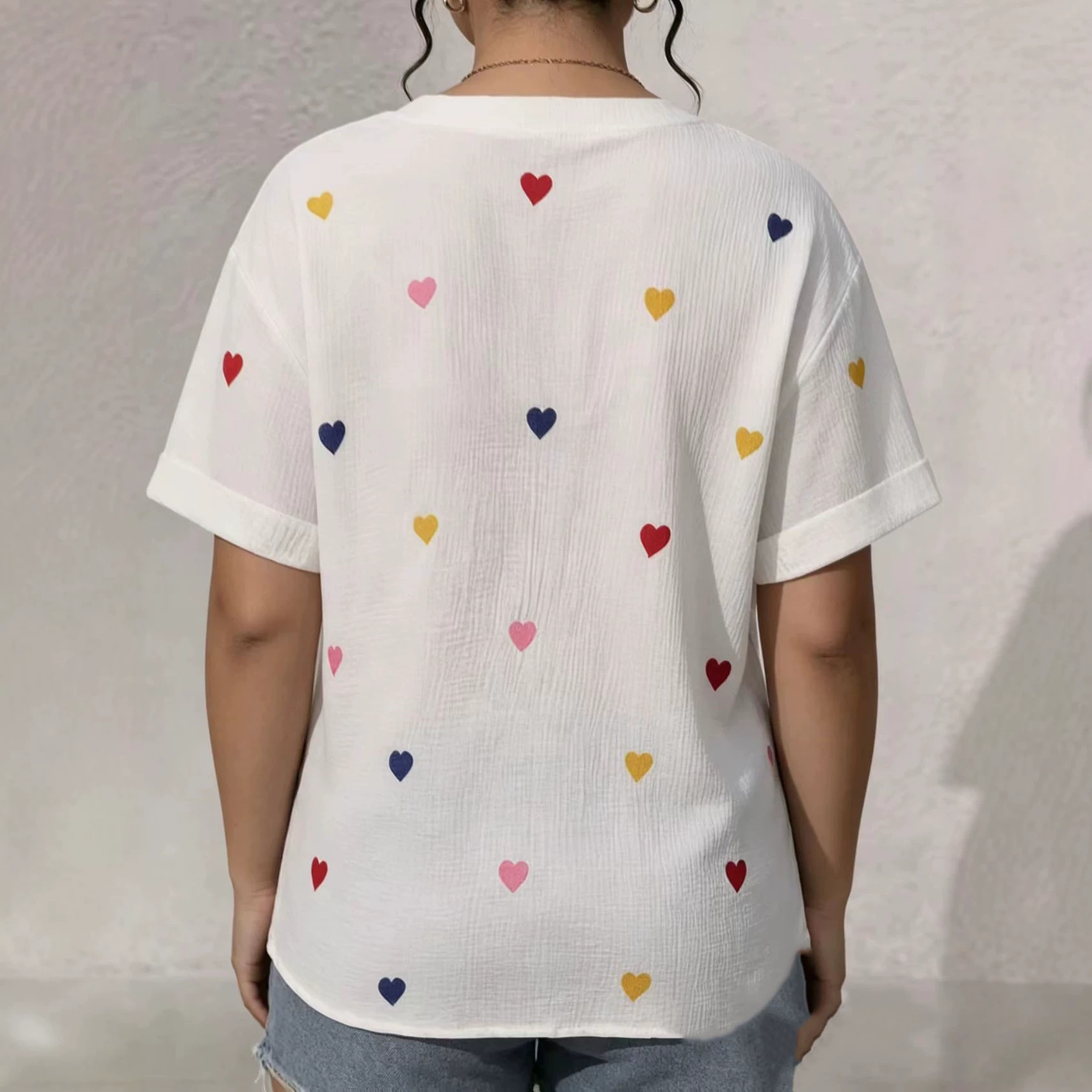 Women's V Neck Printed T Shirt Designer Loose Fit 2026 Summer New Casual Short Sleeve Top For Daily Street Weekend And Casual Outdoor Wear