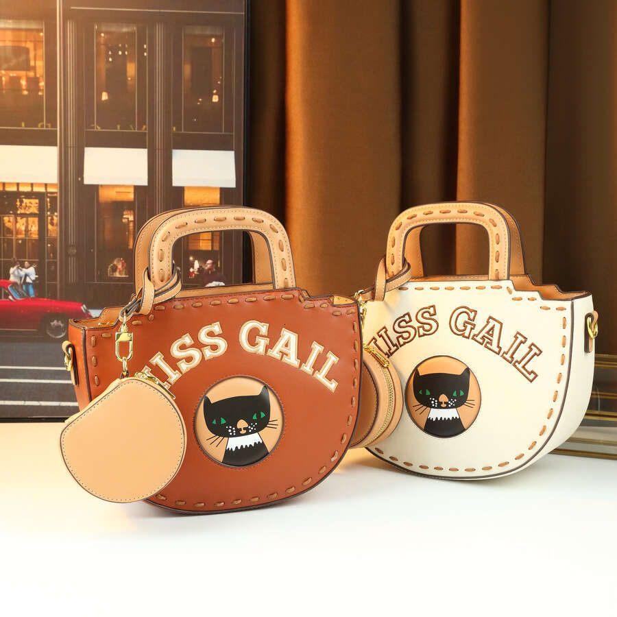 Vintage Elegant Women S Embroidered Letter Square Handbag Bucket With Animal Pattern Versatile Shoulder Crossbody Bag SENYY