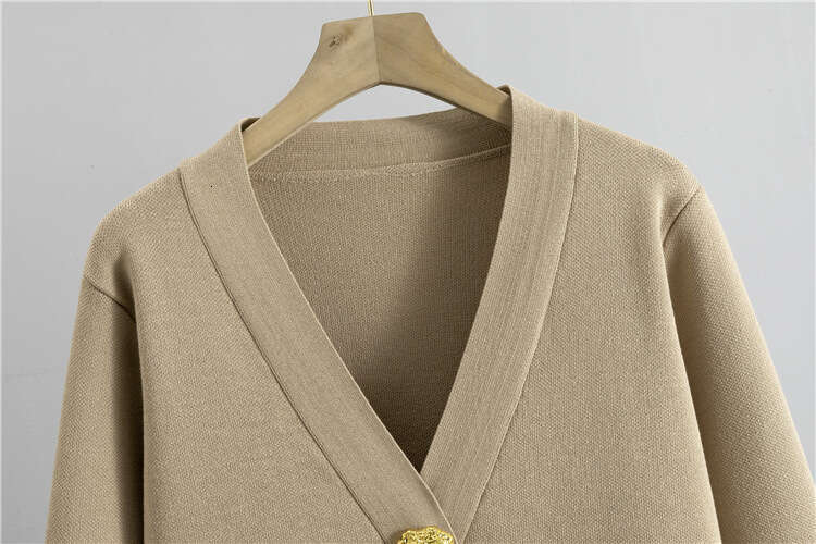 Casual And Fashionable Two Piece Women's Autumn And Winter Versatile Metal Buckle Knitted Style Cardigan Sweater Wide Leg Pants Set Designer Clot - view 7