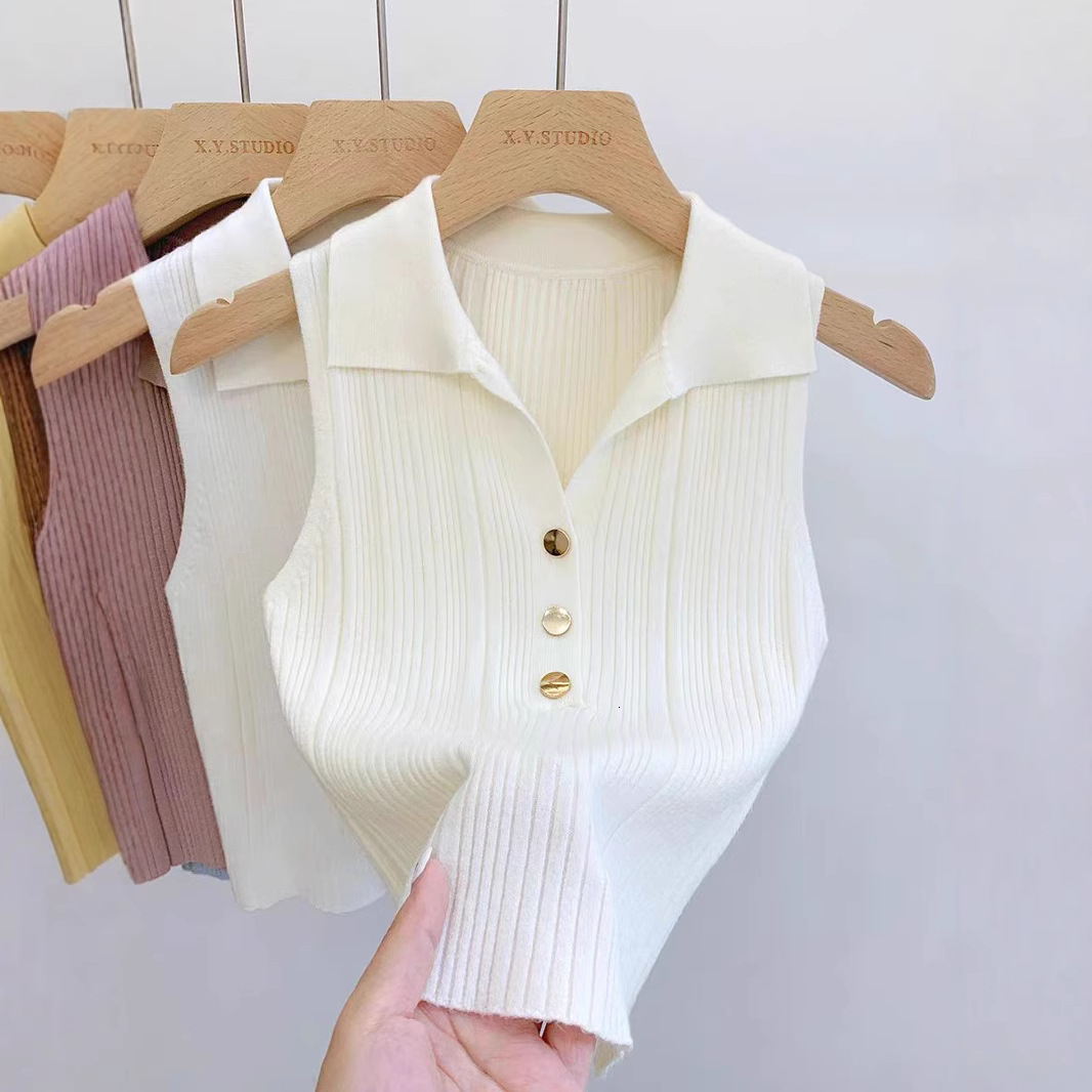 Fashion Gold Buckle Polo Collar Knitted Designer Vest Women's French Fashion Sleeveless Unique And Chic Slim Fit Top Base Shirt