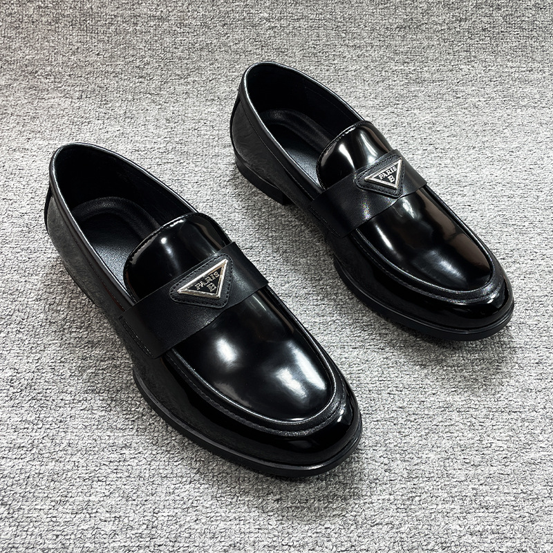 Free delivery luxury Dress Shoes Fashionable men's leather shoes casual one foot shoes men's fashionable formal shoes