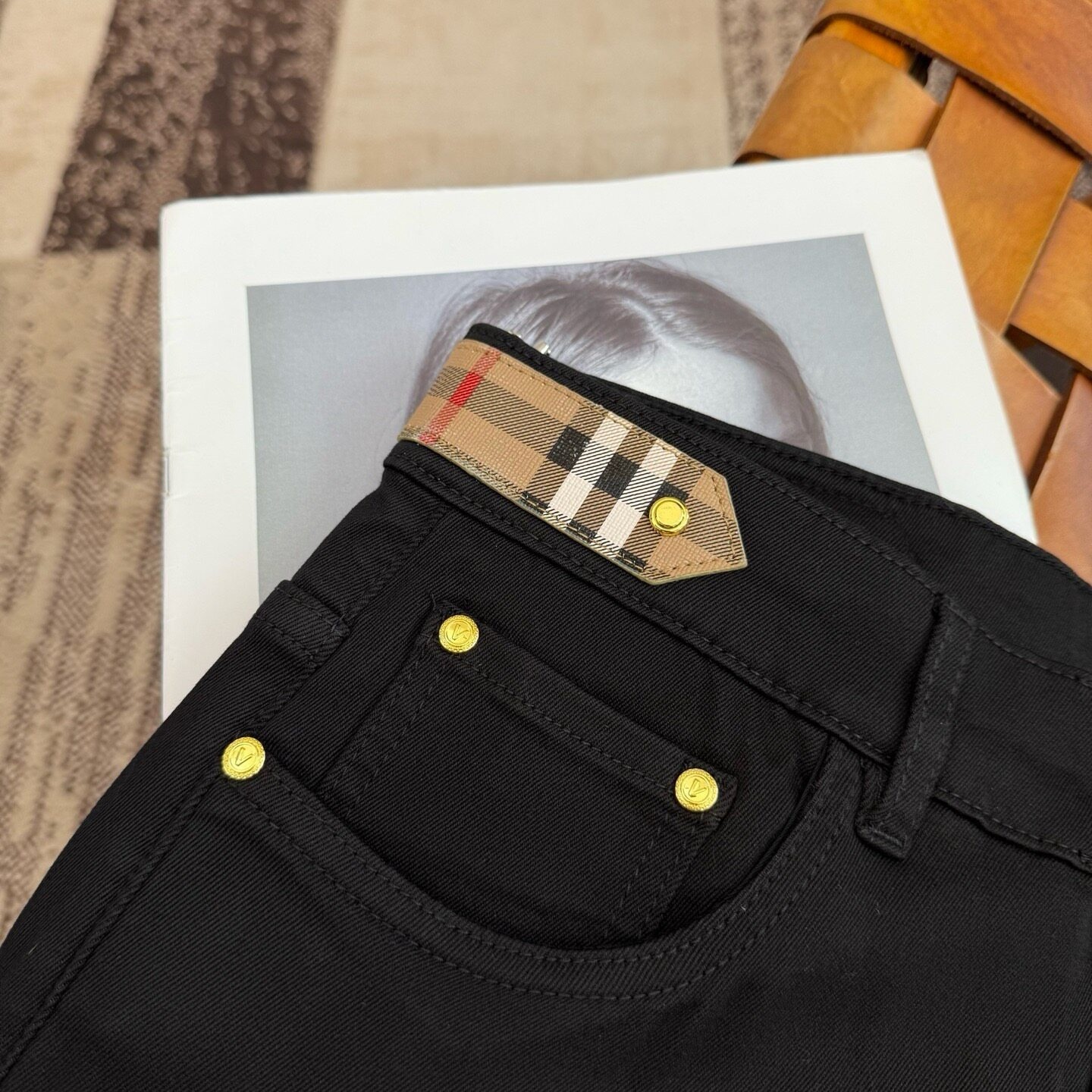 Light Luxury Designer Jeans Men's Classic New Black Elastic Slim Fit Small Leg Lyocell Pants Fashionable Casual Versatile Comfortable Breathable