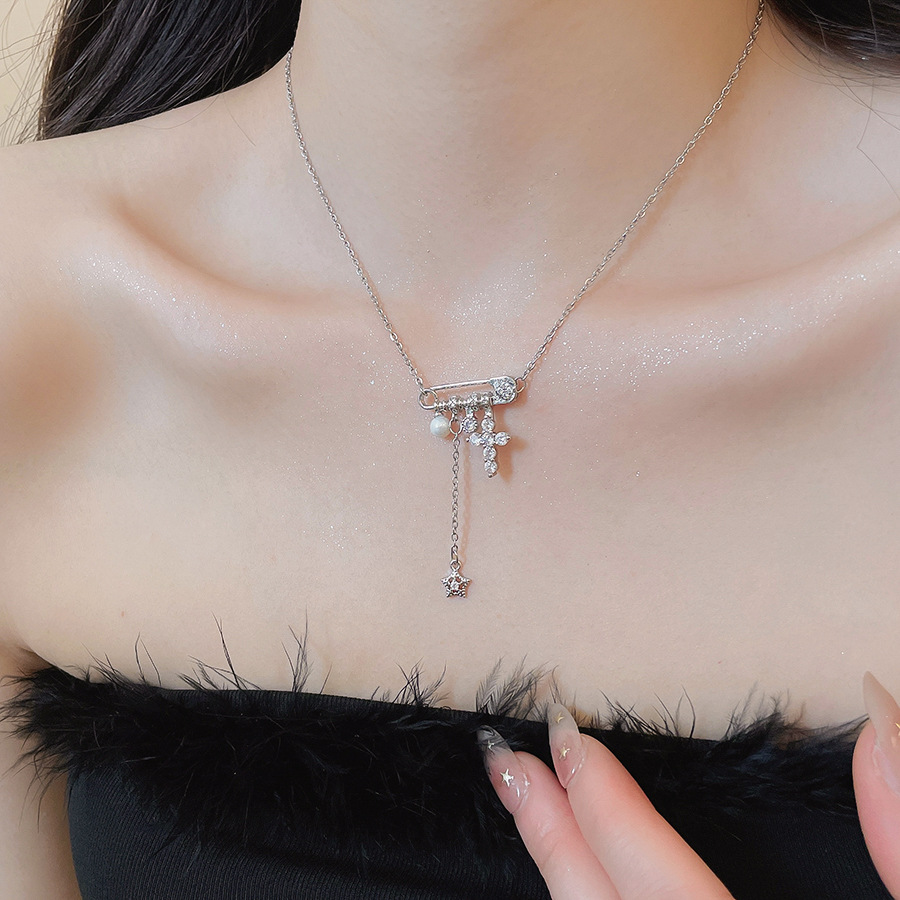 2026 New French Style Zircon Pin Star Pearl Necklace, Unique Design, Exquisite Versatile Collarbone Chain - view 6
