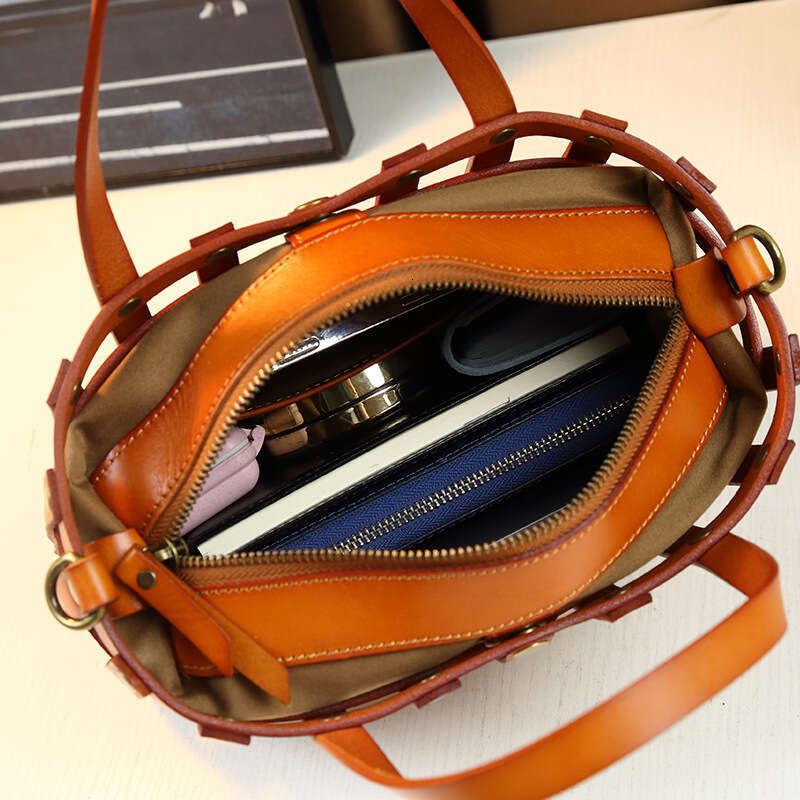 Hollow Out Tote Bag New Niche Shoulder For Women Vintage Studded Handbag Commuter Crossbody Large SENYY