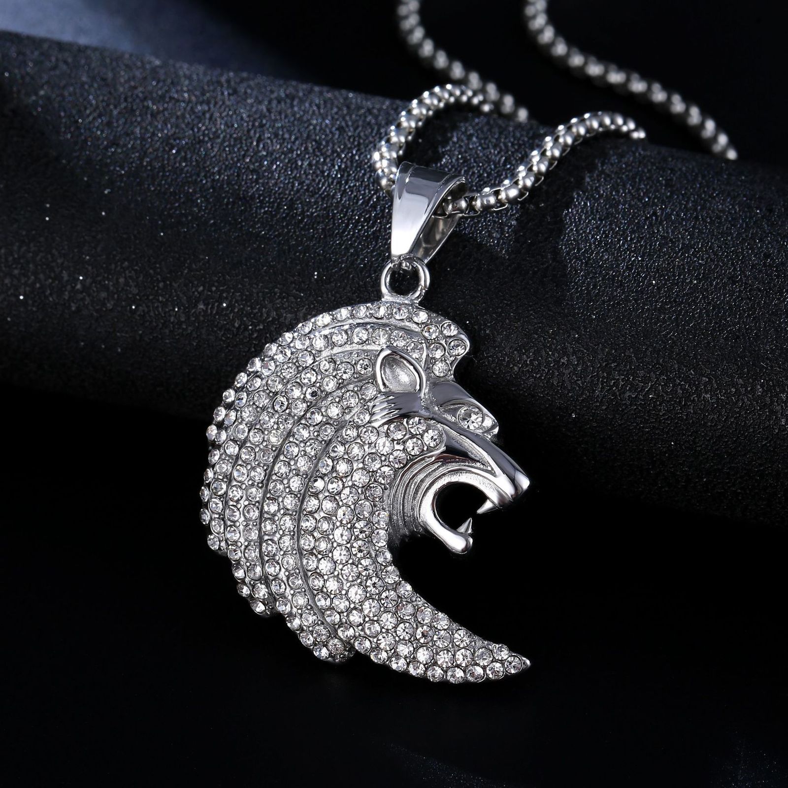 Iced Out Lion Elephant Animal Pendant Necklace With Smooth Cuban Link Chain Exquisite Stylish Hip Hop Jewelry For Men and Women 240315