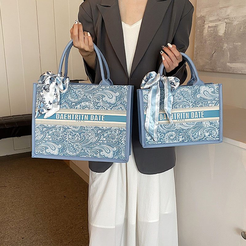New Trendy Embroidered Tote Bag For Women Fashion Commute Handbag Underarm Shoulder Bag 2026sss - view 6