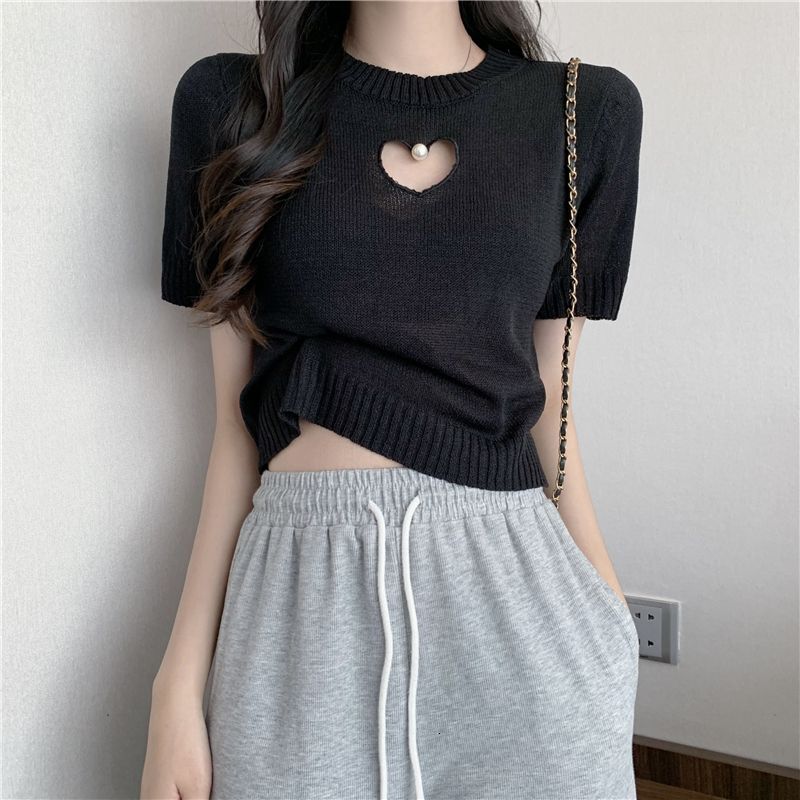 Sweetheart Cutout Crew Neck Knit Top Designer Slim Fit 2026 Summer New Women's Short Sleeve Casual Top For Daily Street And Weekend Activities