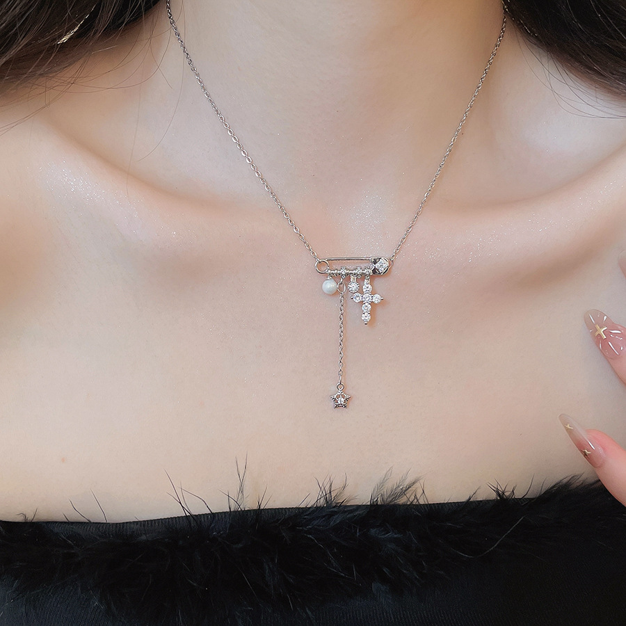 2026 New French Style Zircon Pin Star Pearl Necklace, Unique Design, Exquisite Versatile Collarbone Chain - view 4
