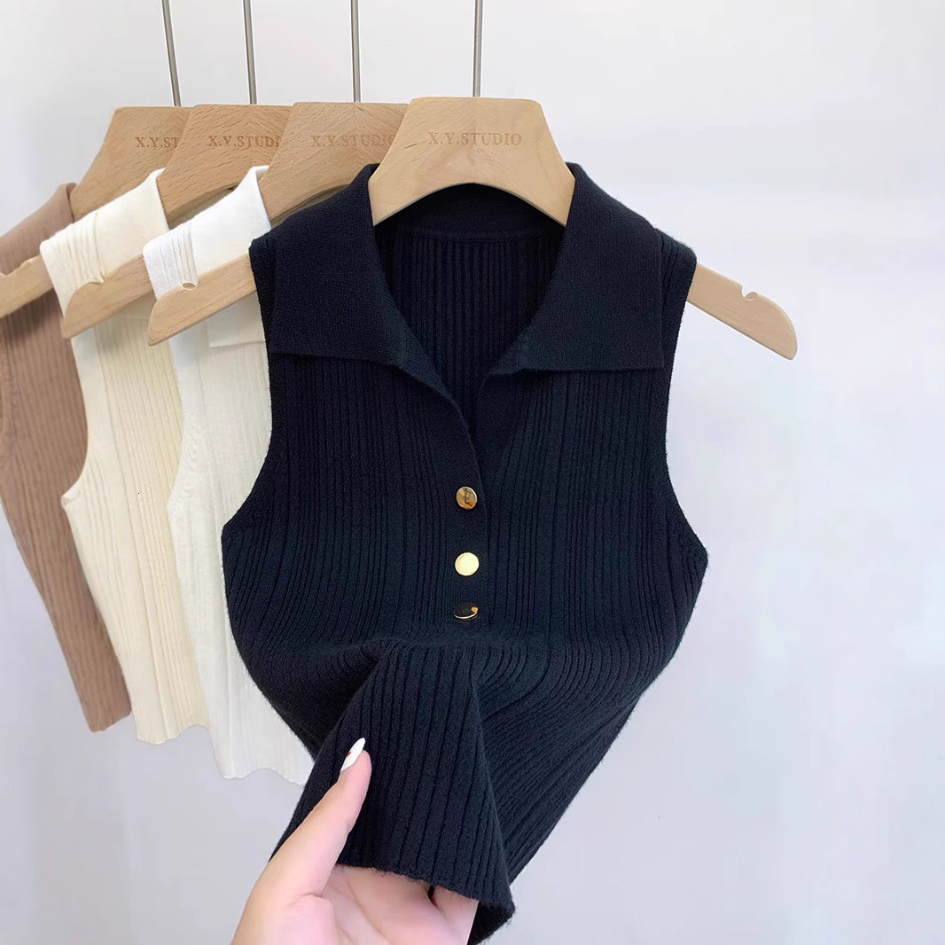 Fashion Gold Buckle Polo Collar Knitted Designer Vest Women's French Fashion Sleeveless Unique And Chic Slim Fit Top Base Shirt