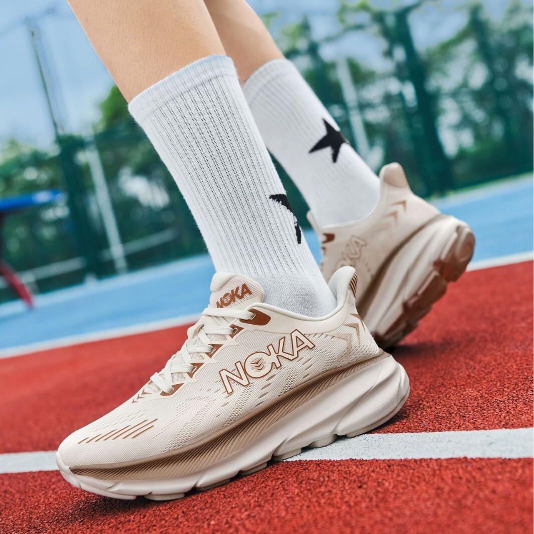 Mens Breathable Mesh Running Shoes Thick Cushion Sole Athletic Trainers