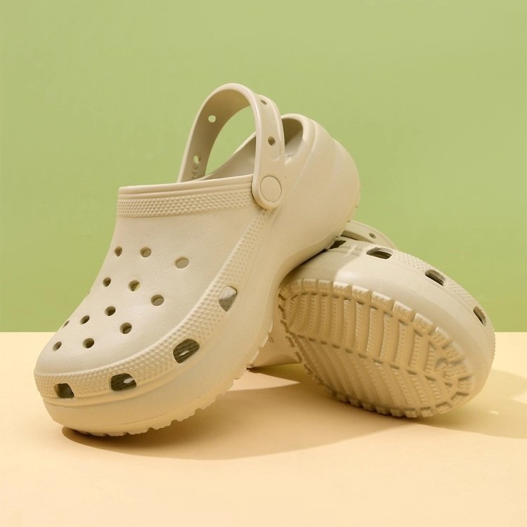 Free shipping hot Summer one-piece slippers with anti slip odor proof soft bottom casual one-piece cool breathable black