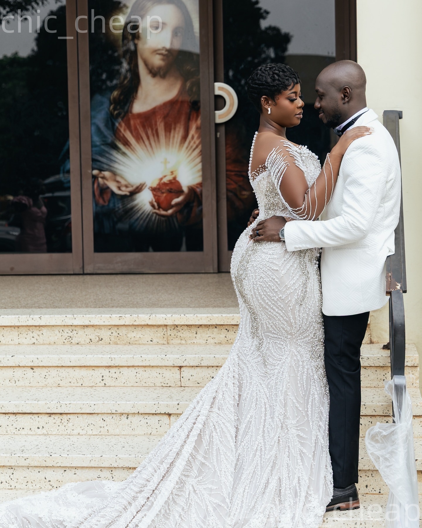 African Aso Ebi 2026 Ivory Mermaid Wedding Dress Pearls Crystals Lace Beaded Sheer Neck Full Sleeves Vintage Charming Bridal Gowns Dresses ZJ268