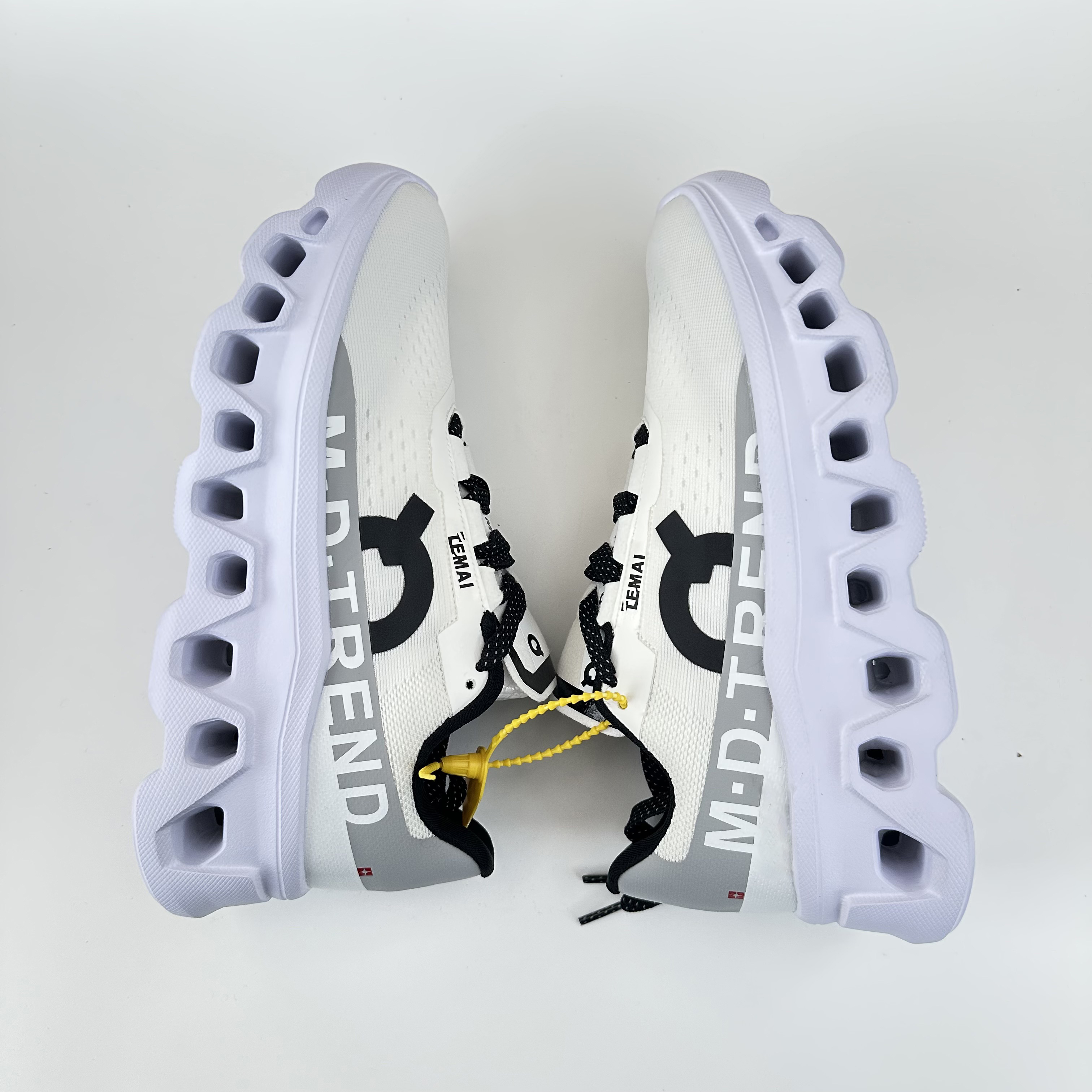 new Spring New Low-top Sports Shoes for Men, Fashionable Shock-absorbing Running Shoes, Outdoor Versatile Lightweight and Breathable Trendy