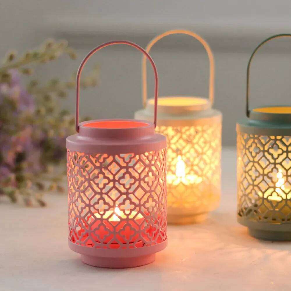 Creative Hollow Iron Lantern Home Decor Candle Holders Wedding Decoration Accessories Candlesticks For Candelabro Centerpiece Y260131
