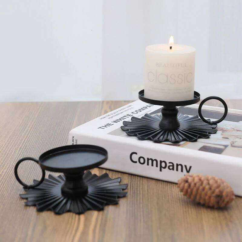 for Desktop Decor Retro Metal Candlestick European Style Wrought Iron Taper Candle Holder Stand with Handle Y260131