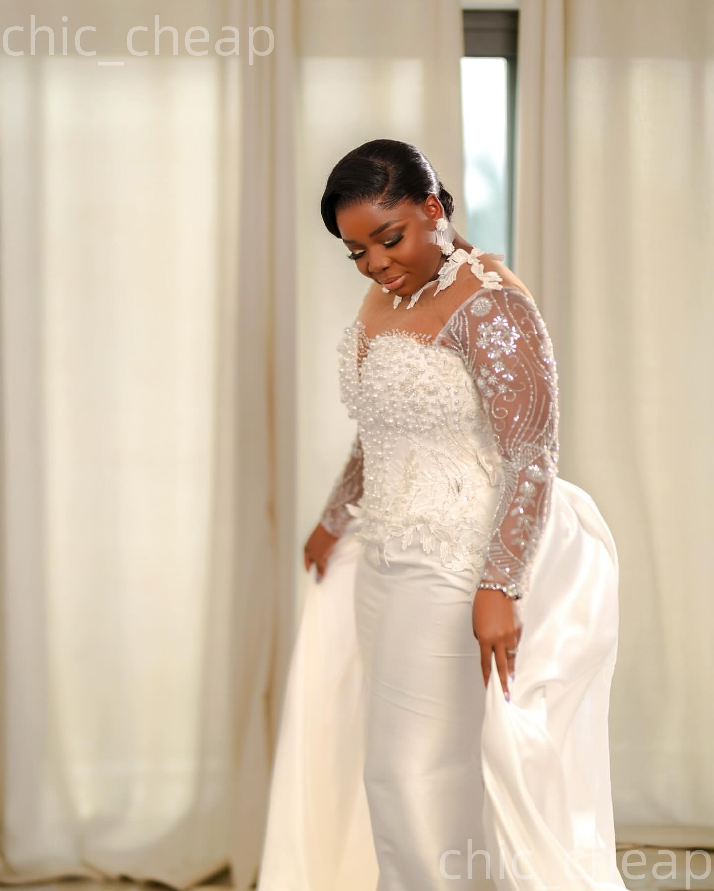African Aso Ebi 2026 Ivory Mermaid Wedding Dress Lace Pearls Sheer Neck Satin Detachable Train Elegant Vintage Bridal Gowns Dresses ZJ267