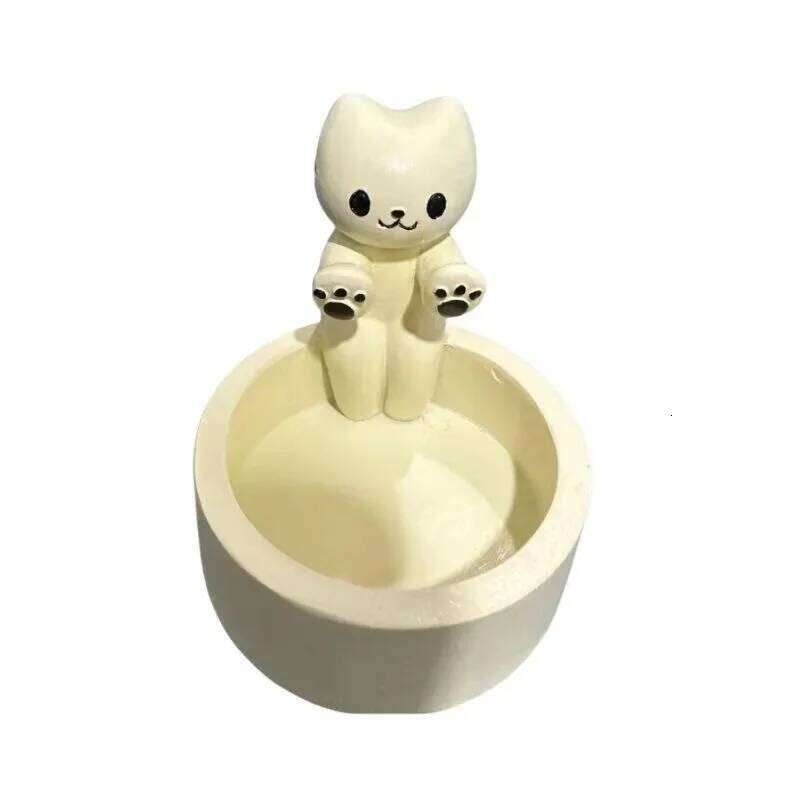 Cute Cat Candlestick Creative Aromatherapy Candle Holder Desktop Decoration Birthday Gift Ornament Y260131