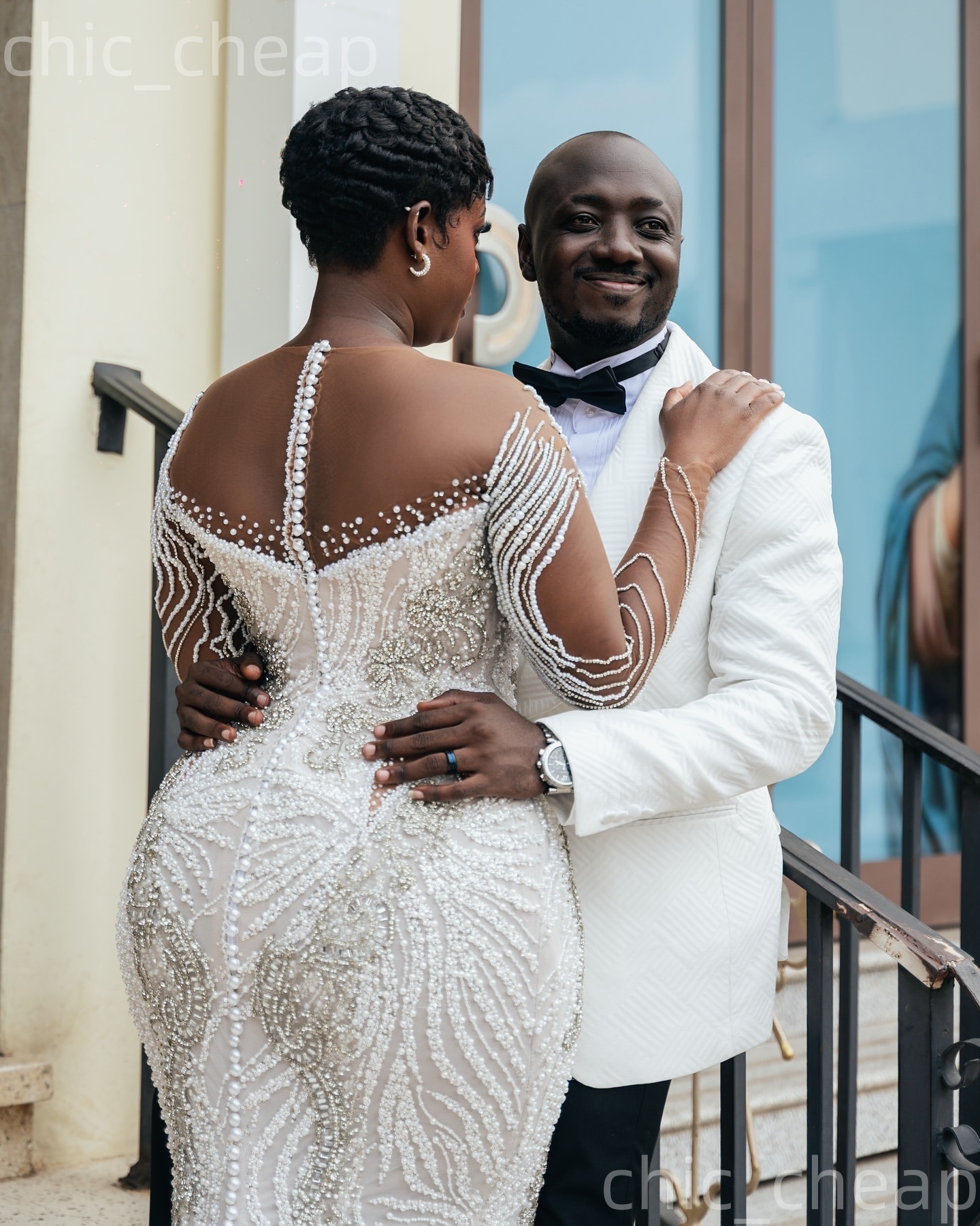 African Aso Ebi 2026 Ivory Mermaid Wedding Dress Pearls Crystals Lace Beaded Sheer Neck Full Sleeves Vintage Charming Bridal Gowns Dresses ZJ268