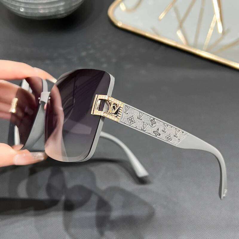 Polarized Square Sunglasses Women Trendy Luxury Sun Glasses New Vintage Leather Print Glitter Eyewears Uv400 Gafas De Sol