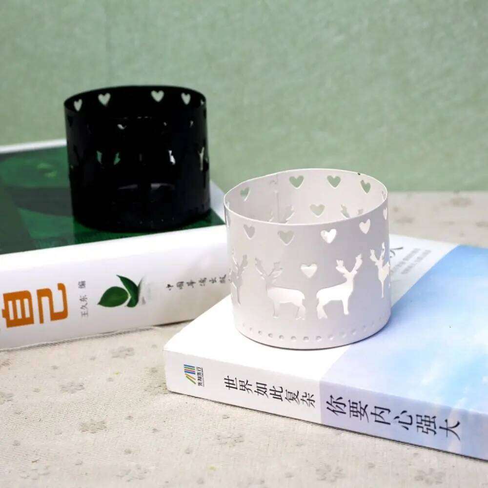 New Iron Christmas Candle Holder Elk Xmas Decorations Hollow Candlestick Navidad Gift Snowflake Home Table Ornaments Y260131