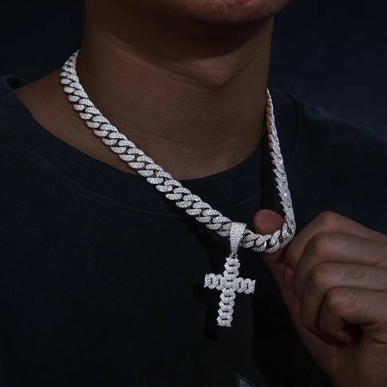 Dropshipping Punk Style Hip Hop Jewelry 925 Sterling Silver Lab VVS Moissanite Iced Out Cuban Cross Pendant Necklace for Gift