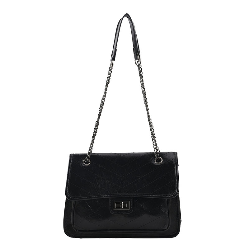 free shipping 2026 Women's Black Patent Leather Quilted Flap Bag Metal Chain Strap Large Capacity Commuter Shoulder Bag - view 6
