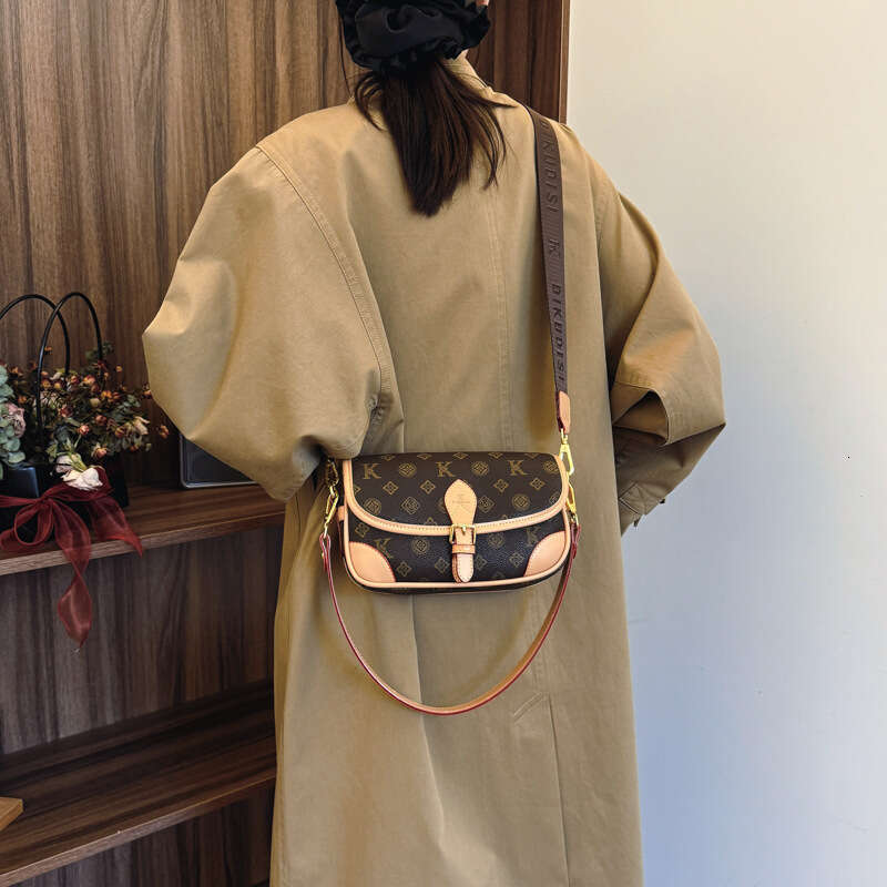 2026 New Pattern Printed Small Square Crossbody Bags for Women Fashion Versatile Large Capacity Commuter Shoulder Bag High Quality Womens Bag H260320