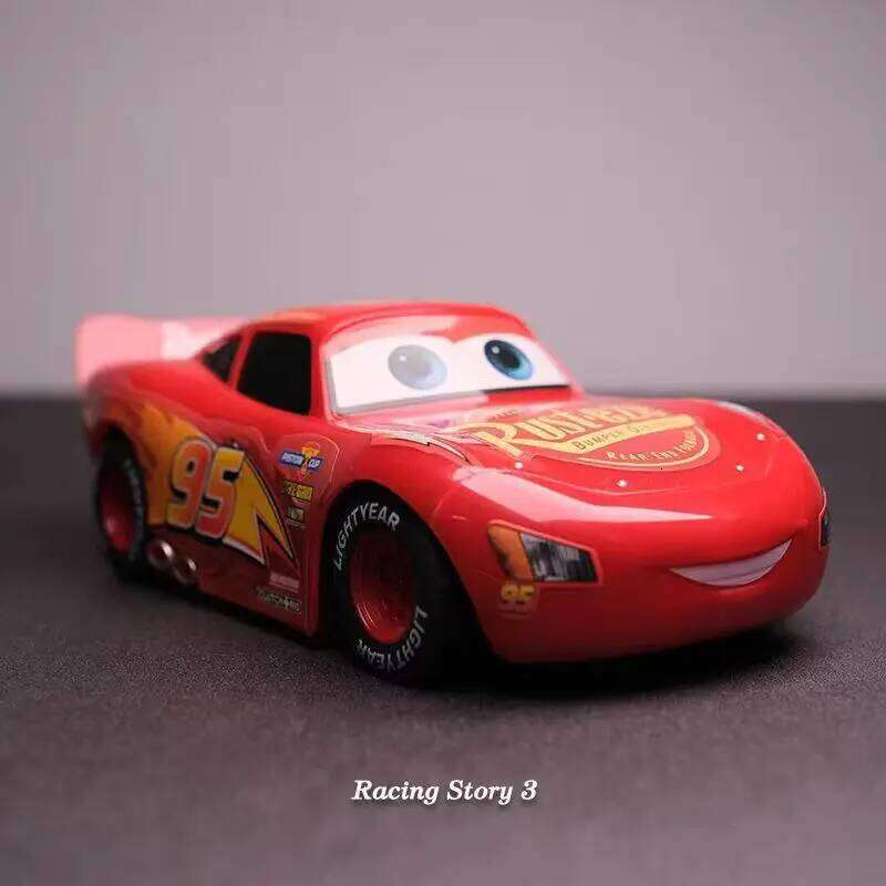 New Hot Pixar Cars 3 Electric Remote Control Lightning Mcqueen Cartoon Sports Car Model Kids Toy Gift Y260131