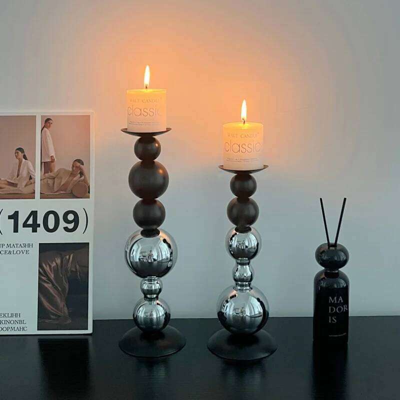 Metal Candle Holder Antique Wedding Bar Hotel Retro Atmosphere Candlestick Church Prayer Candlelight Desktop Home Decoration Y260131