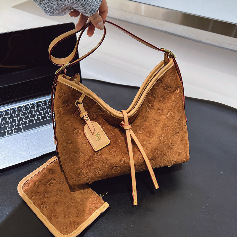 Free Shipping 2026 new high-end embossed design frosted shoulder bag commuting versatile women's bag large capacity fashionable tote bag hot sale